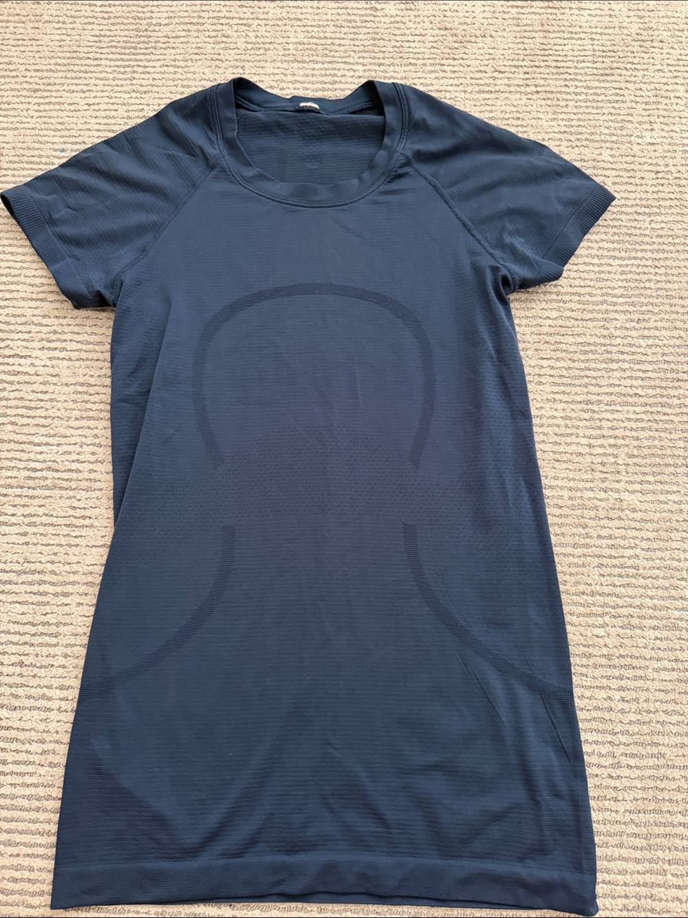 Lululemon swiftly tech size 2 Women's Navy Short-Sleeve